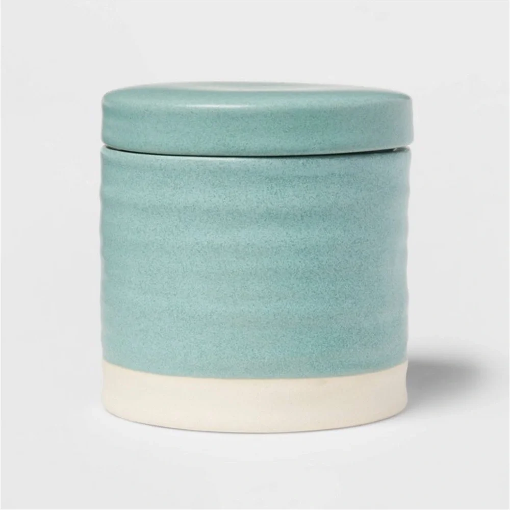NWT threshold bath rug & matching canister